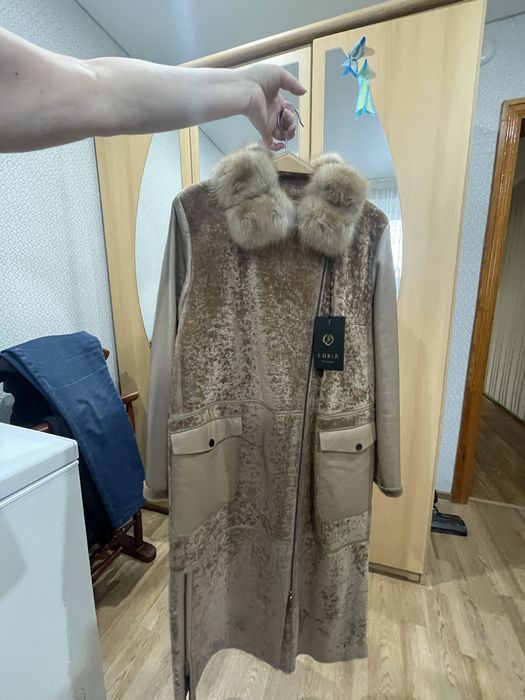Продам дубленку женскую новую
