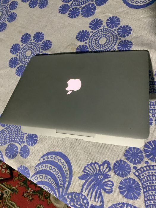 Macbook air 13 inch 2014