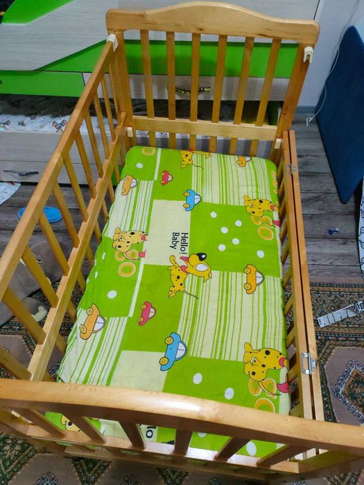 Кроватка детская