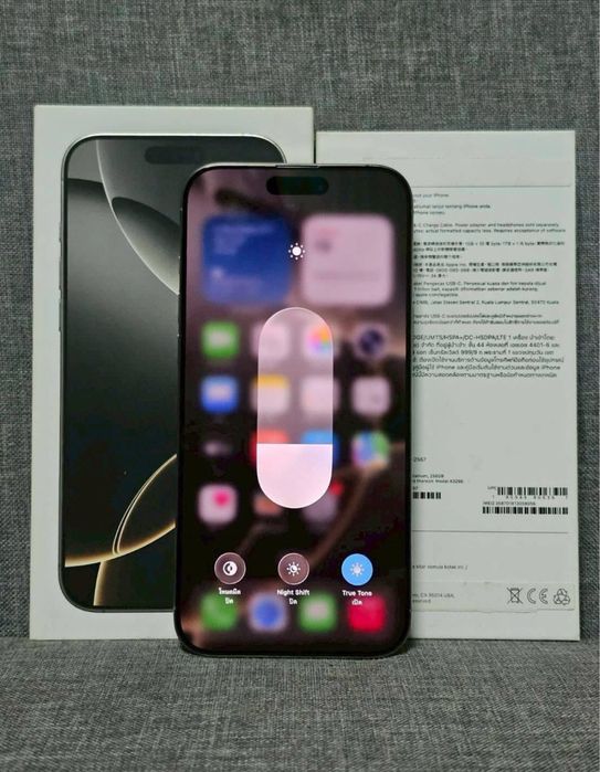 iPhone 16 ProMax 256Gb Natural Titanium Akk: 100% Radnoy