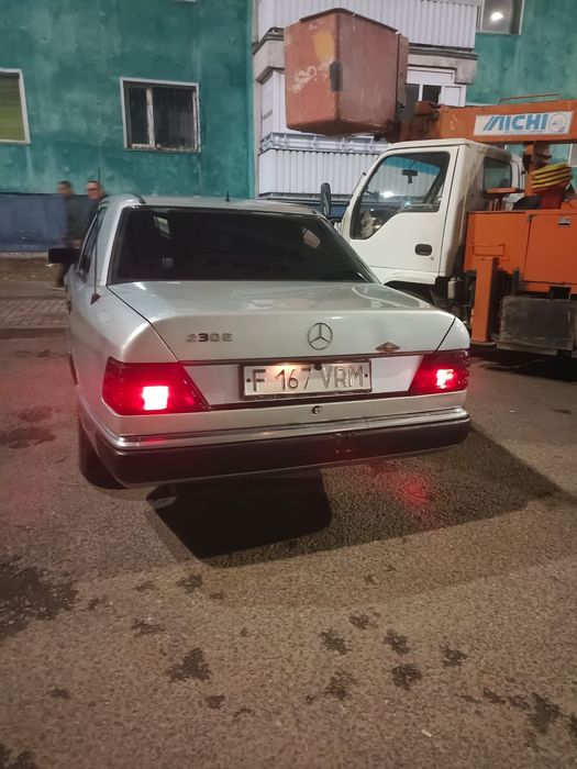 Продам Мерседес 124