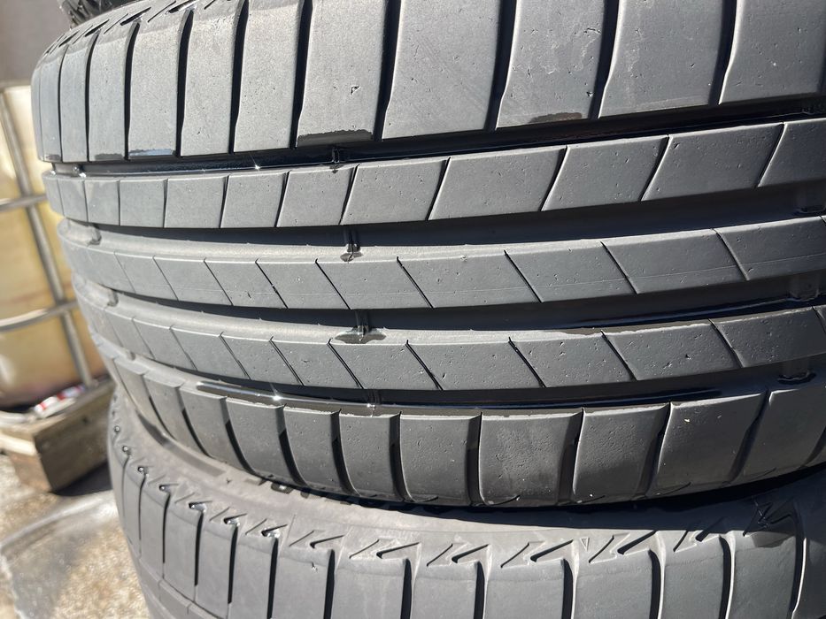 225 40 19 летни гуми brigestone