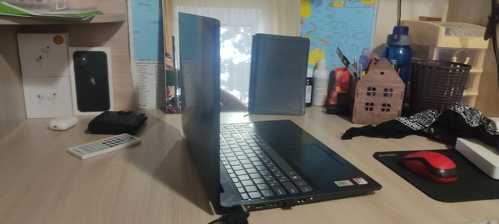 Ноутбук Леново .