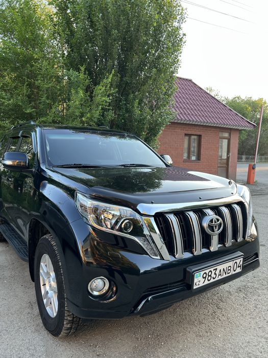Продам машину тайота прадо 2015 г