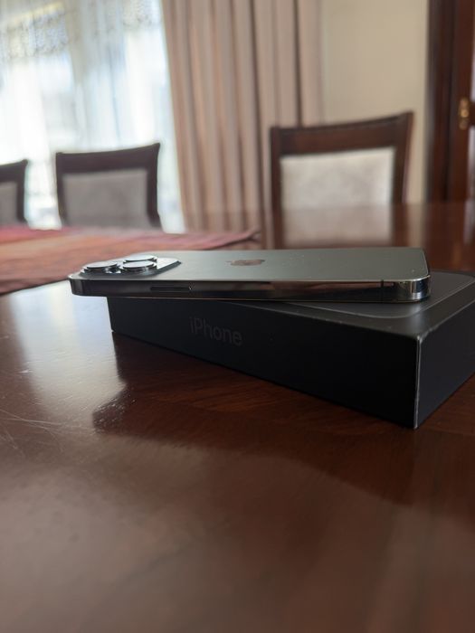 iPhone 13 pro black 128 GB