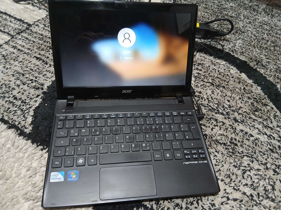 Vand mini laptop Acer Aspire One 756