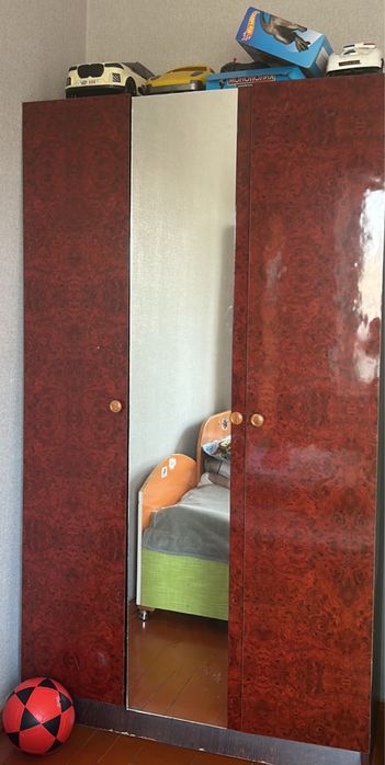 Спальный гарнитур