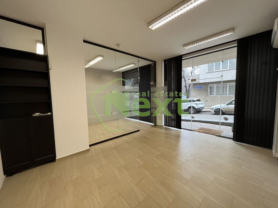 Дава се под наем Офис в София, Лозенец - 65 кв.м за 747.66 € - Снимка #3