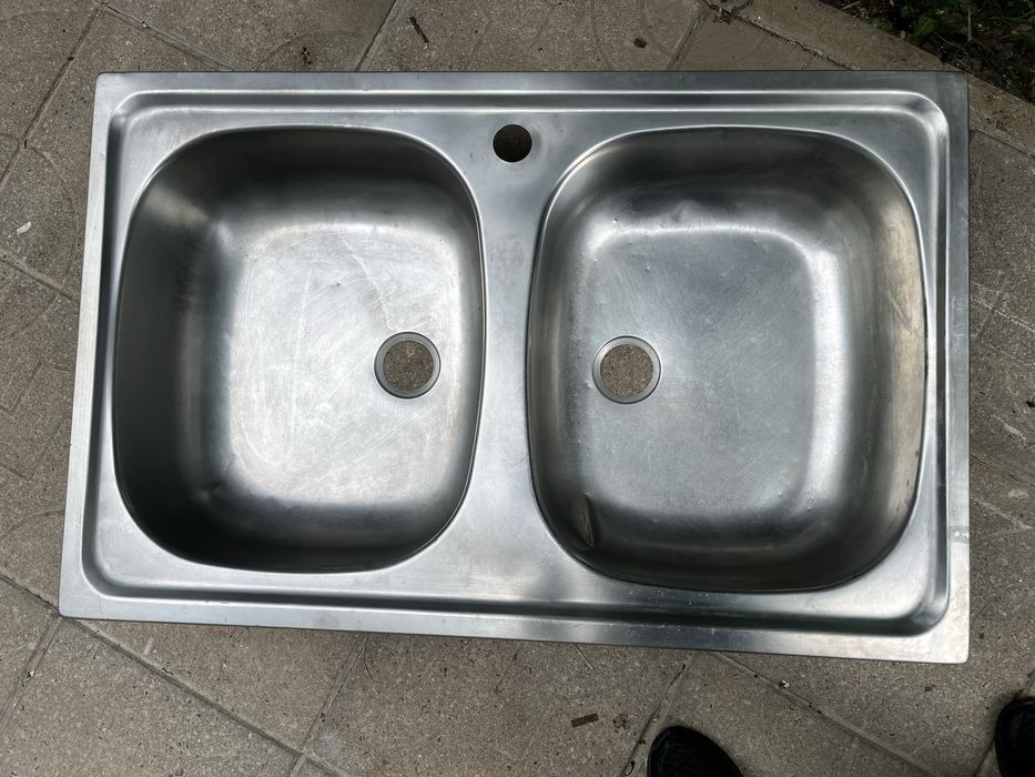 Мивка неръждавейка