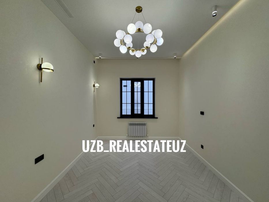 Ор-р: Циолковский, Ул.Салом Продается Новый Дом 3.соток 390м2 5.комнат