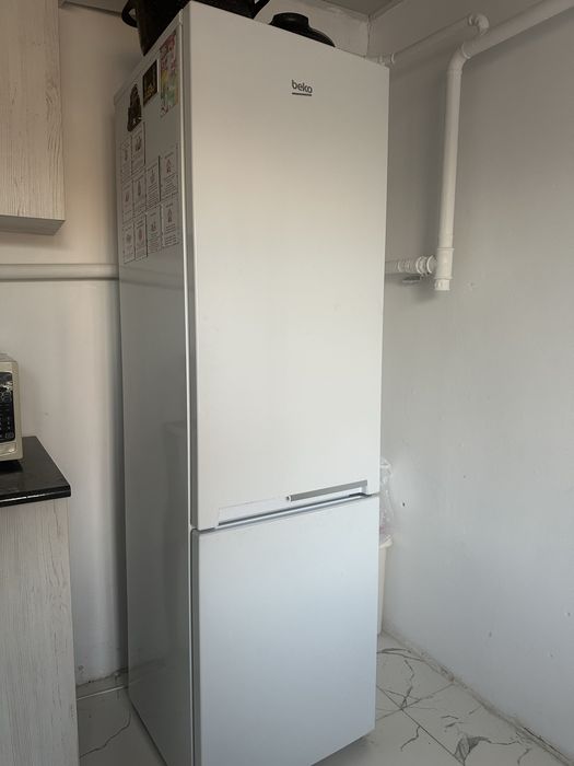 Холодильник сатылады