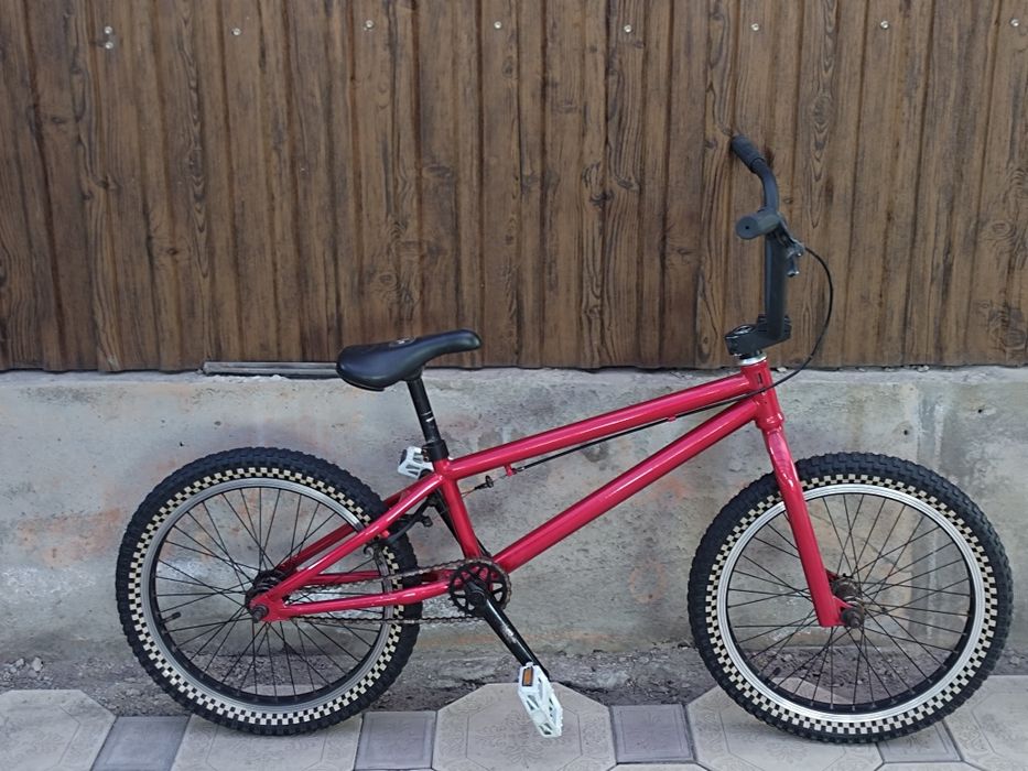 Продам трюковой велосипед BMX