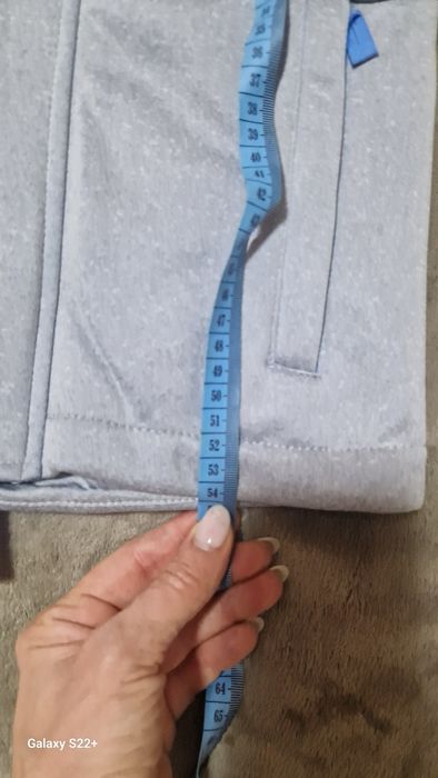 Куртка  весеняя новая!!!