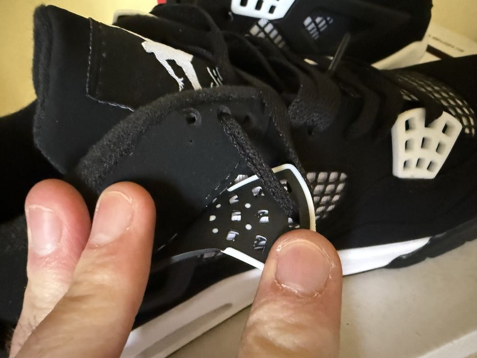 Jordan 4 White Thunder marimea 39, 41, 42, 43, 45, 46