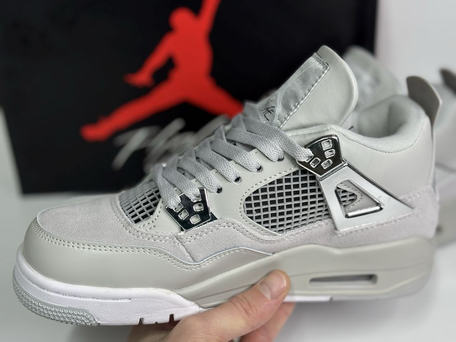 Jordan 4 Retro Frozen Moments 36-37,5