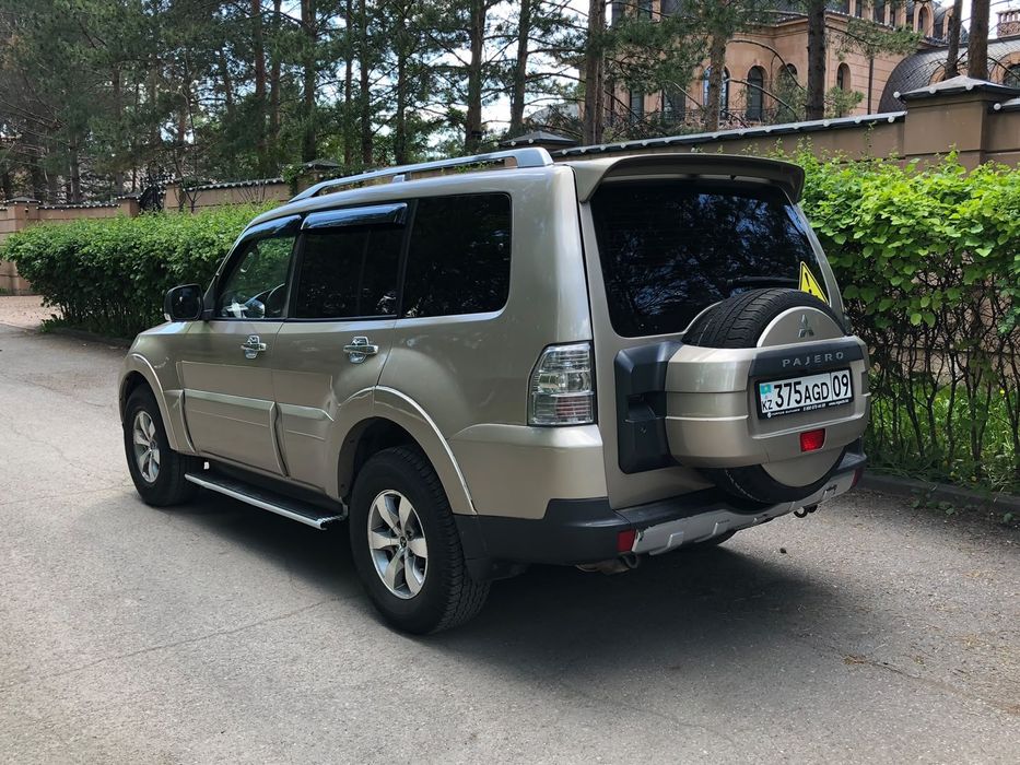 Митсубиси Паджеро 4 / Mitsubishi Pajero 4