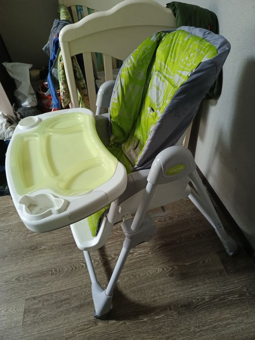 Продам стульчик для кормления