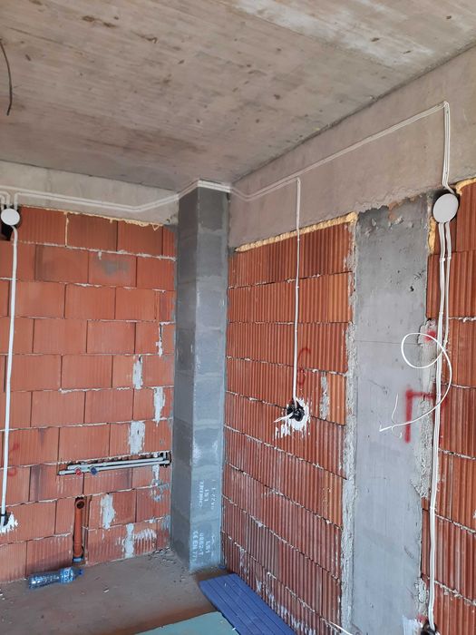 Нова електроинсталация и преустройство – къщи и апартаменти.