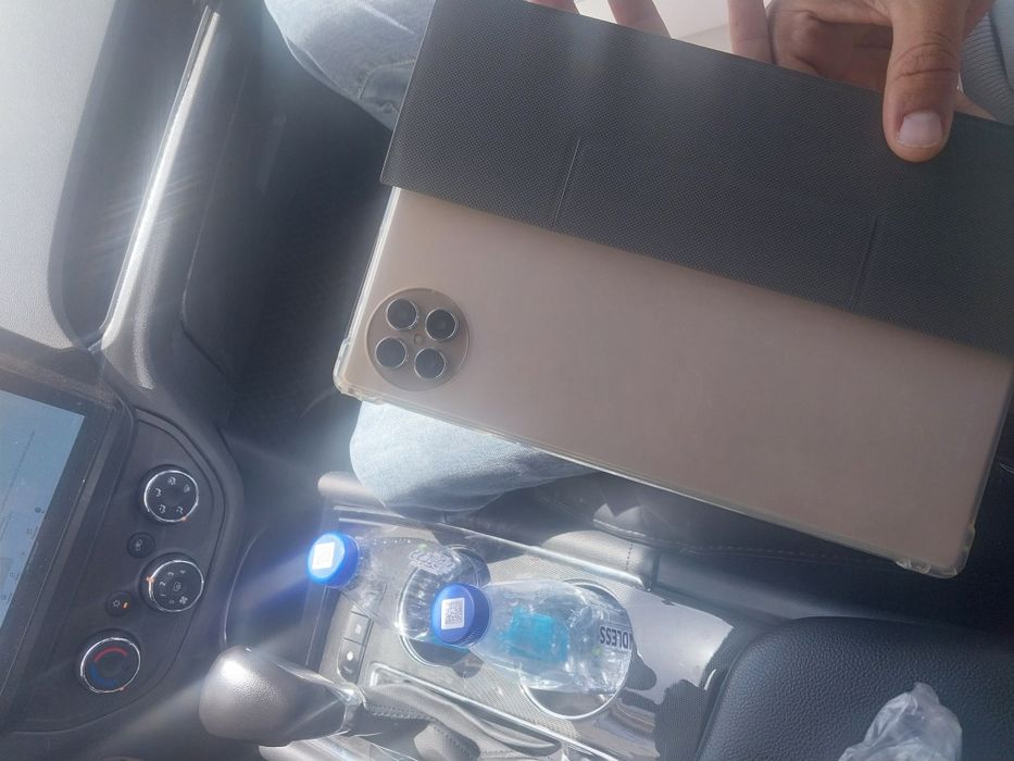 Assalom alaykum Planshet sotiladi