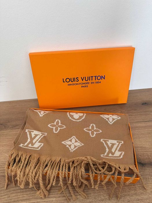 Esarfa Louis Vuitton