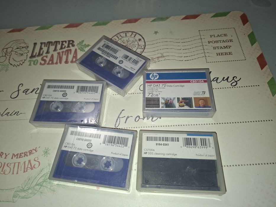Casete stocare date ,cartușe HP DAT 72 gb, sigilate + caseta curățare