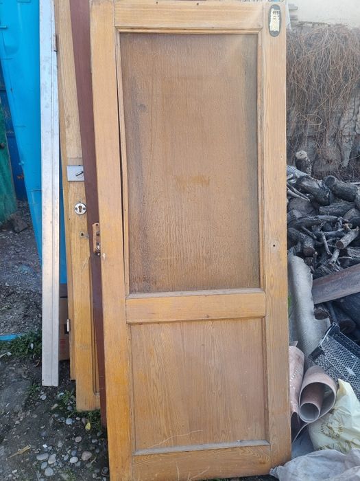 Продам Деревянные межкомнатные двери