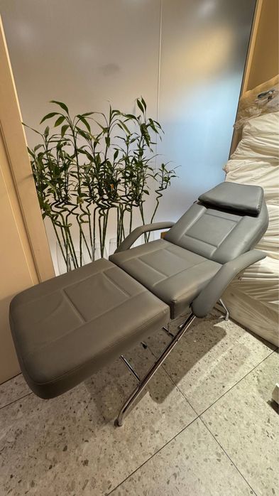 Продаётся кресло-лежак / косметологическое кресло