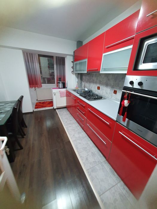 Vând apartament 2 camere ,confort 1