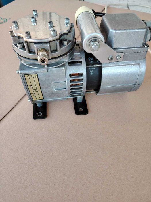 Pompa vid / Compresor cu diafragma  KNF N022