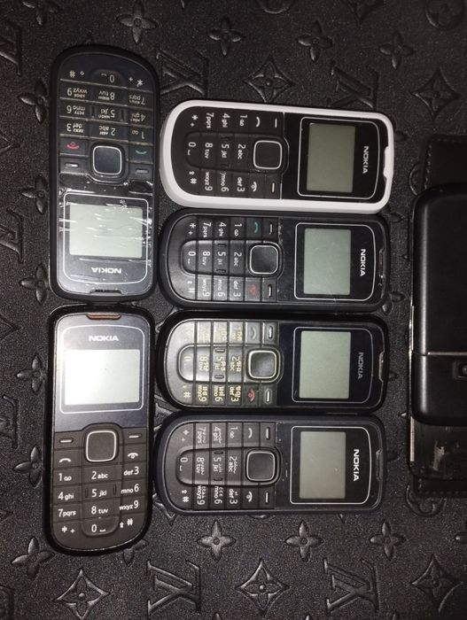 Assalom alekum Telefonlar Sotiladi Original Nokia 1202