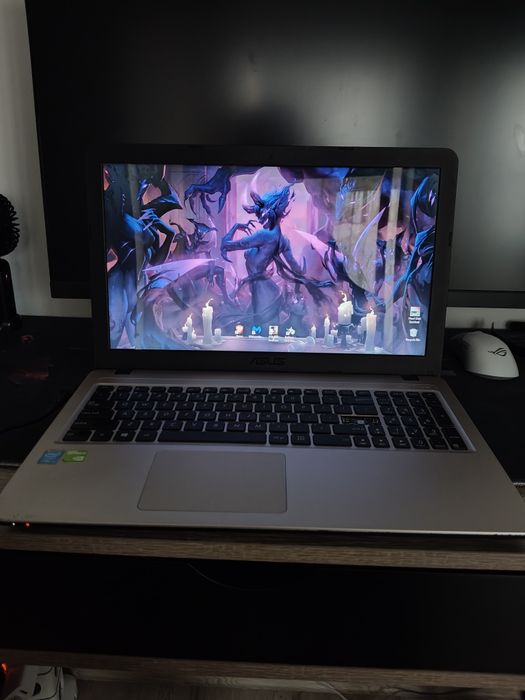 Laptop Asus A540L