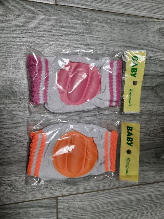 Genunchiere pentru bebeluși