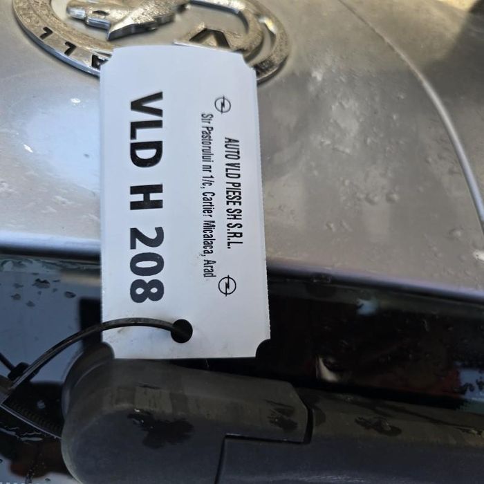 Haion cu luneta Opel Astra J