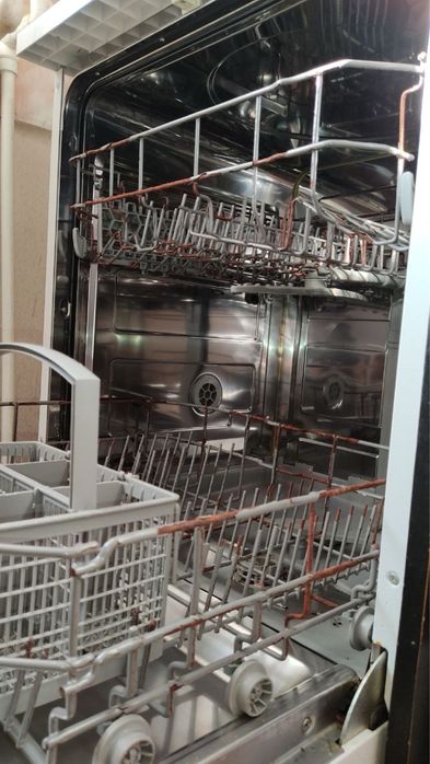 Посудомойка срочно