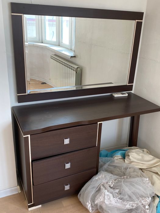 Шкаф тумба2 шкаф с зеркалом спальник!