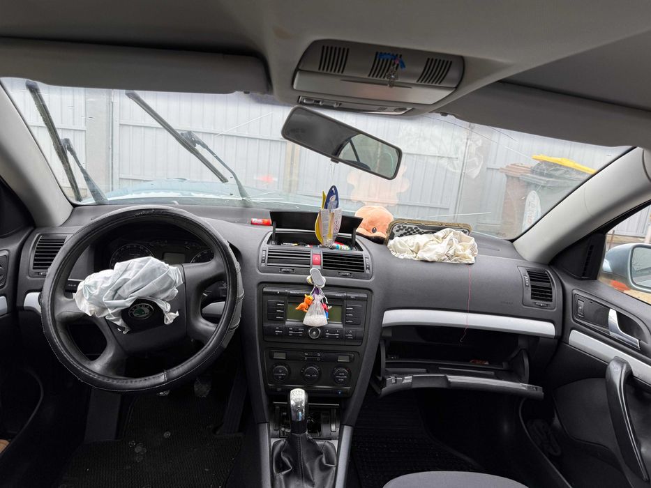 Skoda Octavia 2 (avariata)