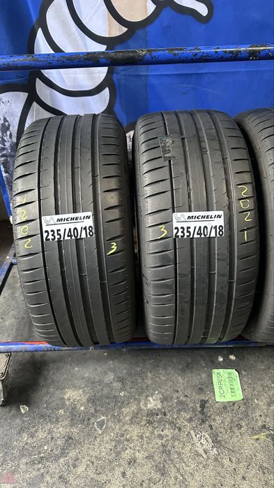235/40/18 michelin