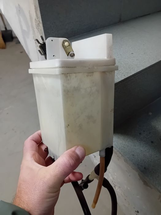 Части ВЕНДИНГ Венеция Кула и Зануси Спацио