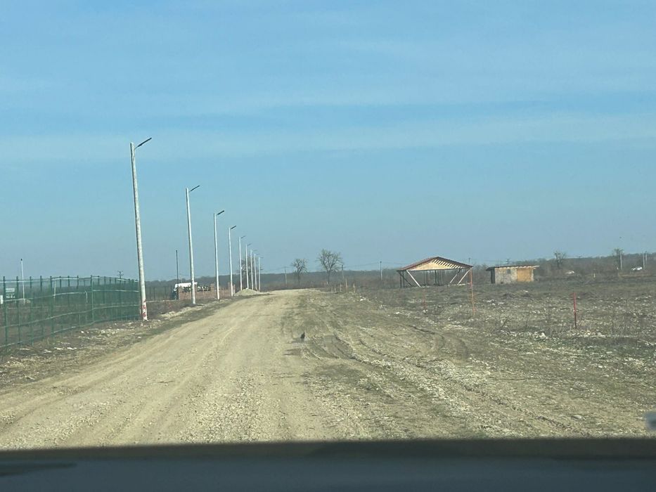 Teren de vanzare