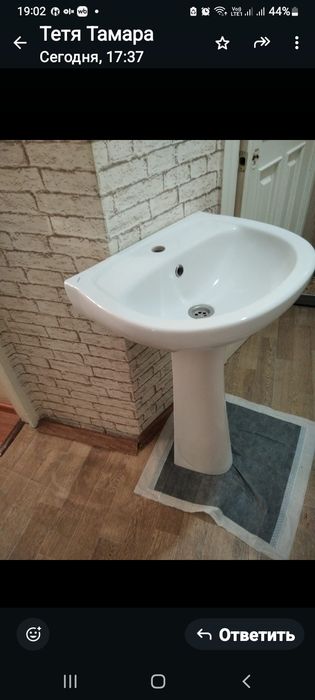 Продам раковину с пьедесталом