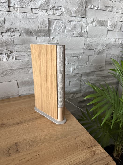 Bang&Olfusen Beosound Emerge Gold tone