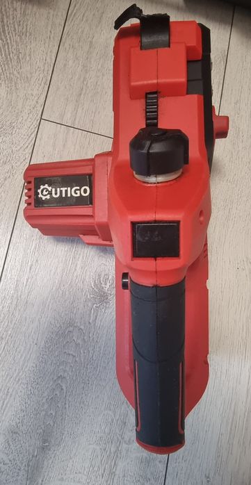 Акумулаторна резачка Utigo 21v