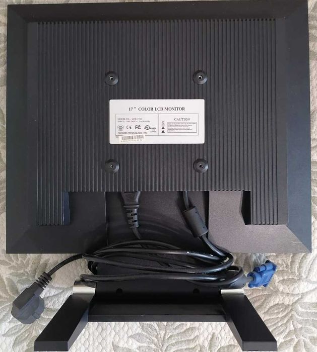 Монитор LCD 1702
