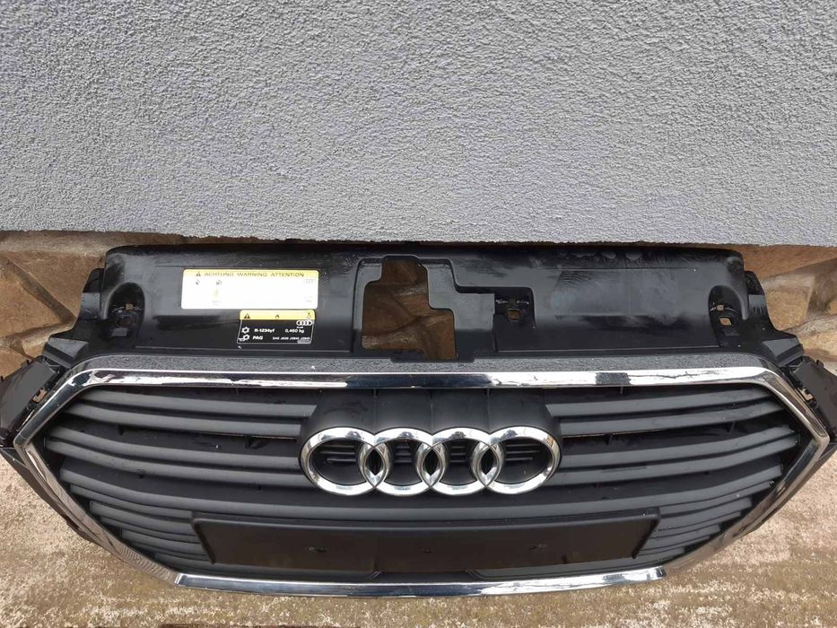 Решетка за Ауди А 3 8v 2016 год.