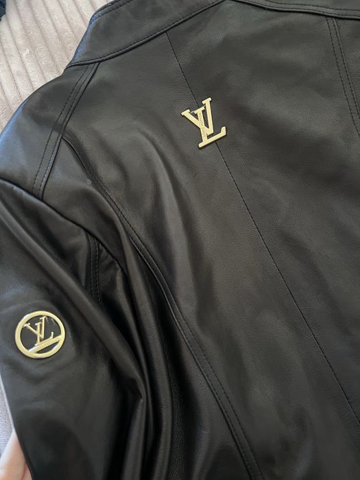 Дамско кожено яке от ест кожа