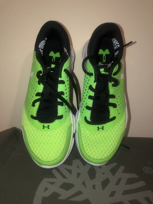 Дамски маратонки under armour