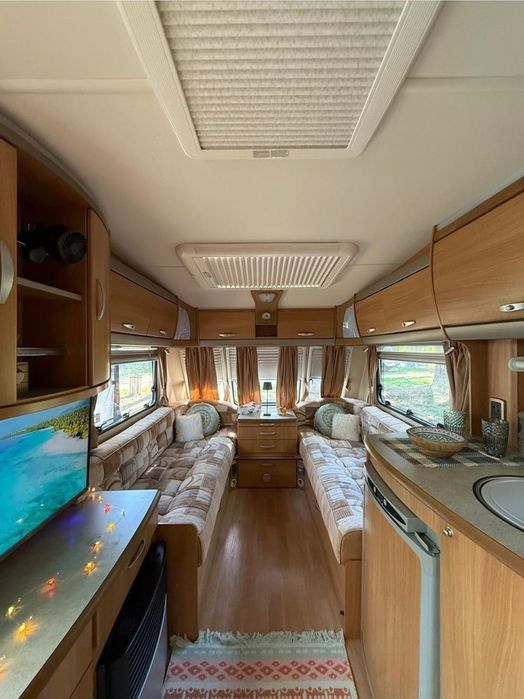 Rulota Swift Challenger 480 (2009) – RAR, dotări premium, disponibilă