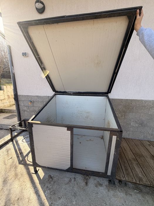 Coteț câine talie medie/mare – rezistent, izolat, ușor de curățat