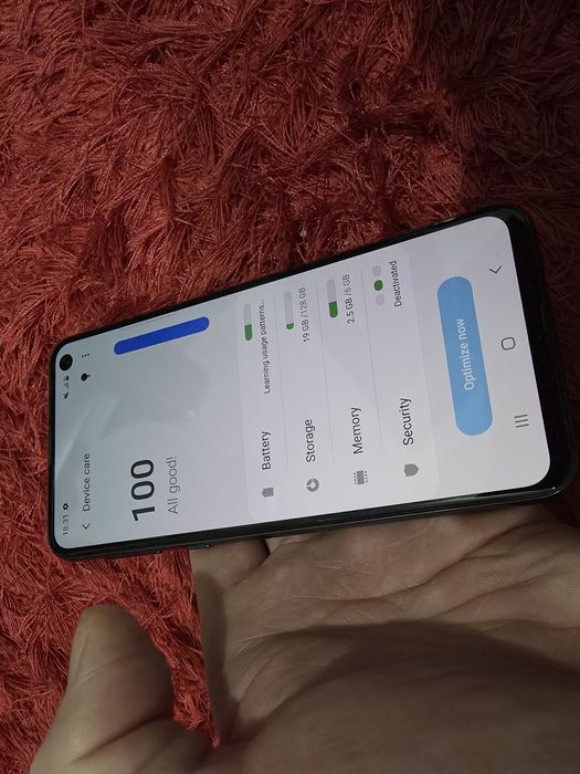 -Samsung S10E, Negru, 128Gb, 6Ram, doar telefonul, stare foarte buna,