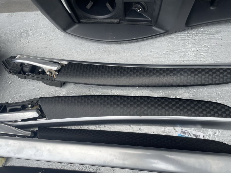 Интериорни лайстни карбон БМВ Х6, Е71 (laistni bmw x6 carbon)